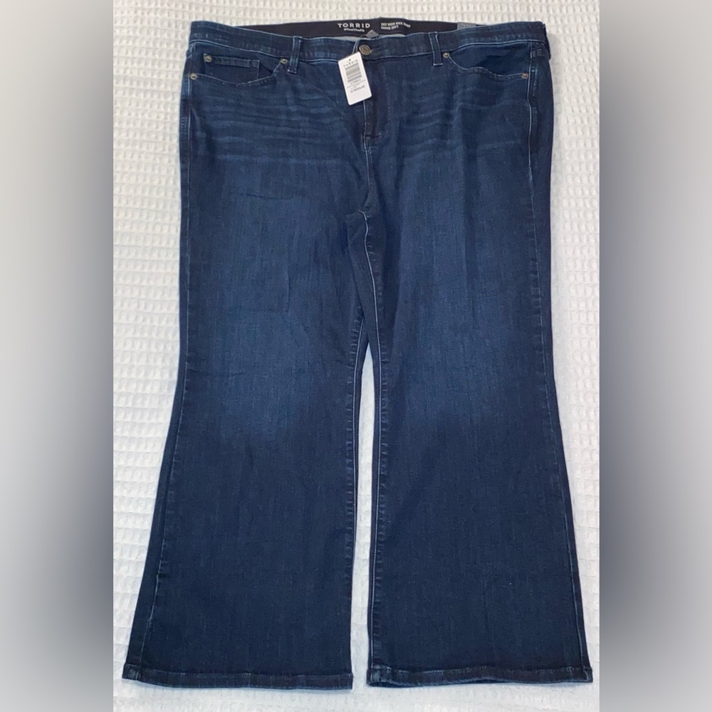 TORRID Jeans, Sky High Kick Boot,Super Soft, Size: 22R, High Rise, New Moon, NEW